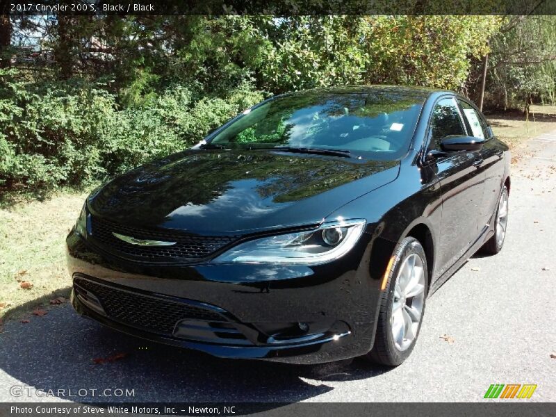 Black / Black 2017 Chrysler 200 S