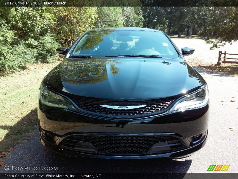 Black / Black 2017 Chrysler 200 S