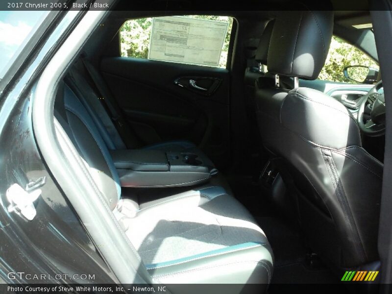 Black / Black 2017 Chrysler 200 S