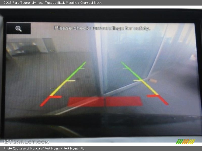 Tuxedo Black Metallic / Charcoal Black 2013 Ford Taurus Limited