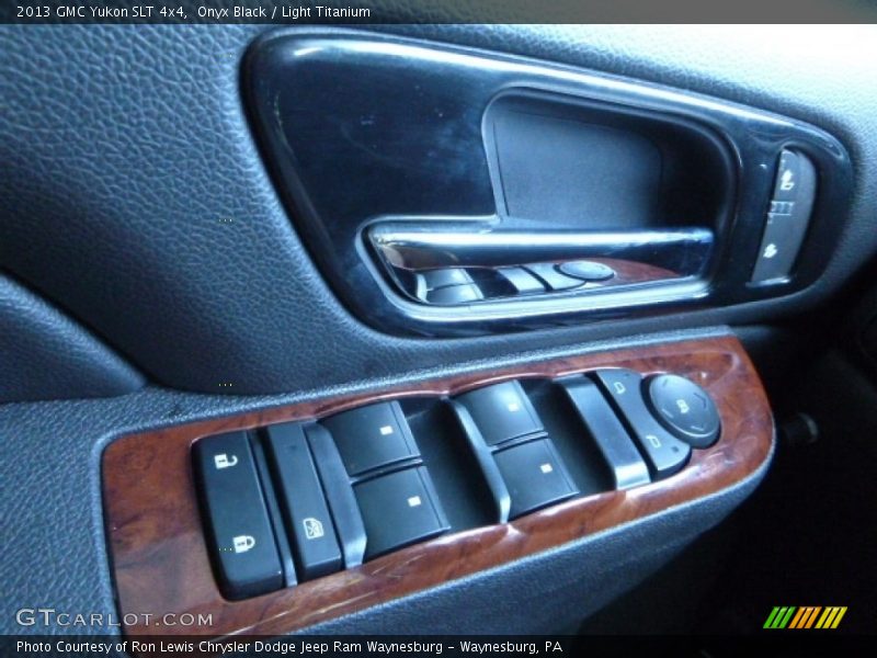 Onyx Black / Light Titanium 2013 GMC Yukon SLT 4x4