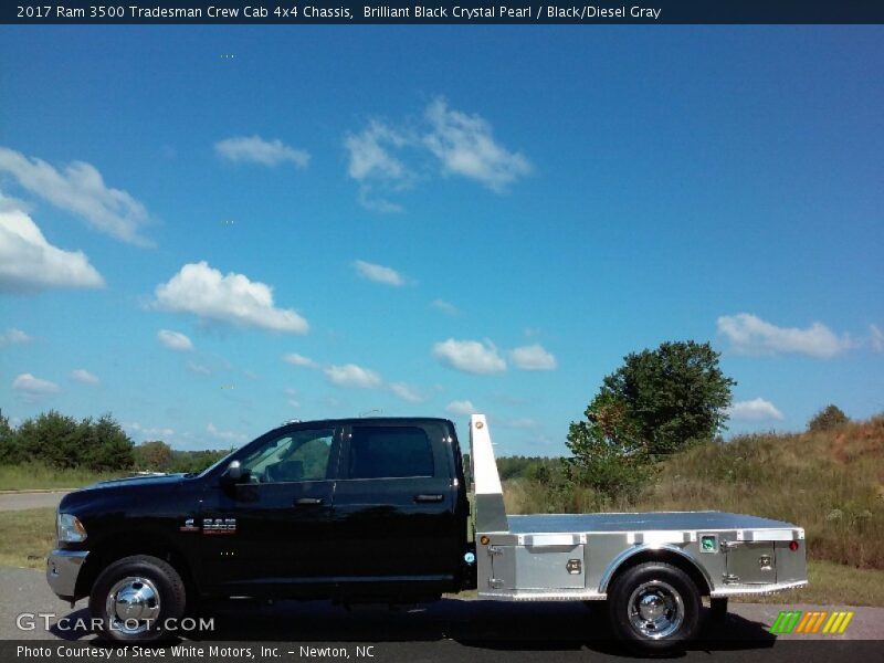 Brilliant Black Crystal Pearl / Black/Diesel Gray 2017 Ram 3500 Tradesman Crew Cab 4x4 Chassis