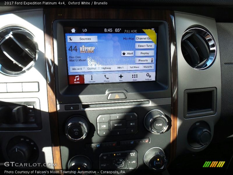 Oxford White / Brunello 2017 Ford Expedition Platinum 4x4