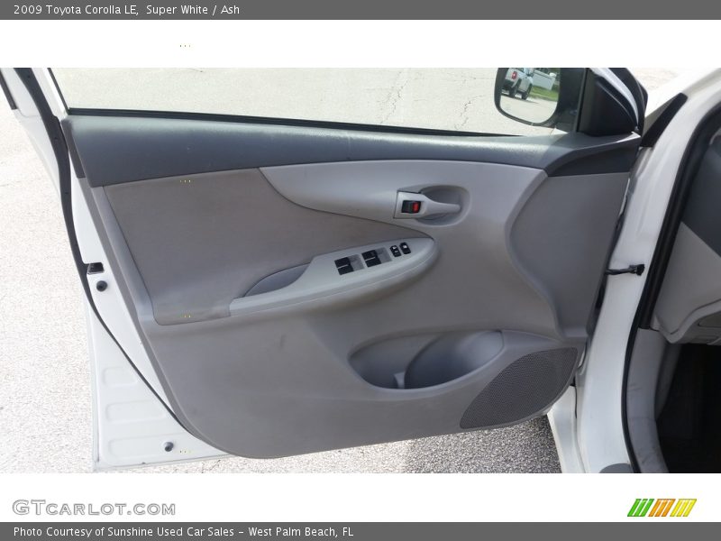 Super White / Ash 2009 Toyota Corolla LE