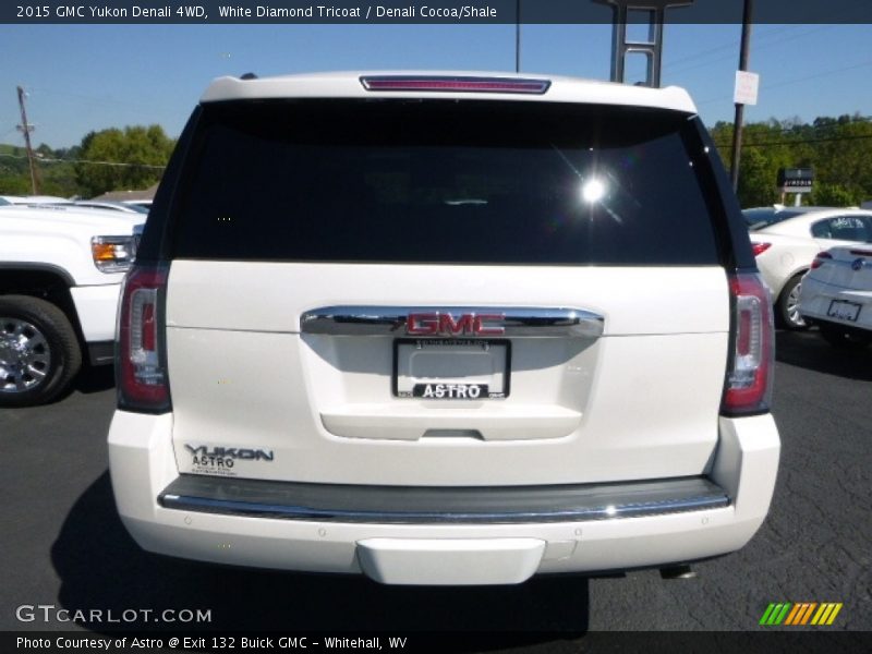 White Diamond Tricoat / Denali Cocoa/Shale 2015 GMC Yukon Denali 4WD