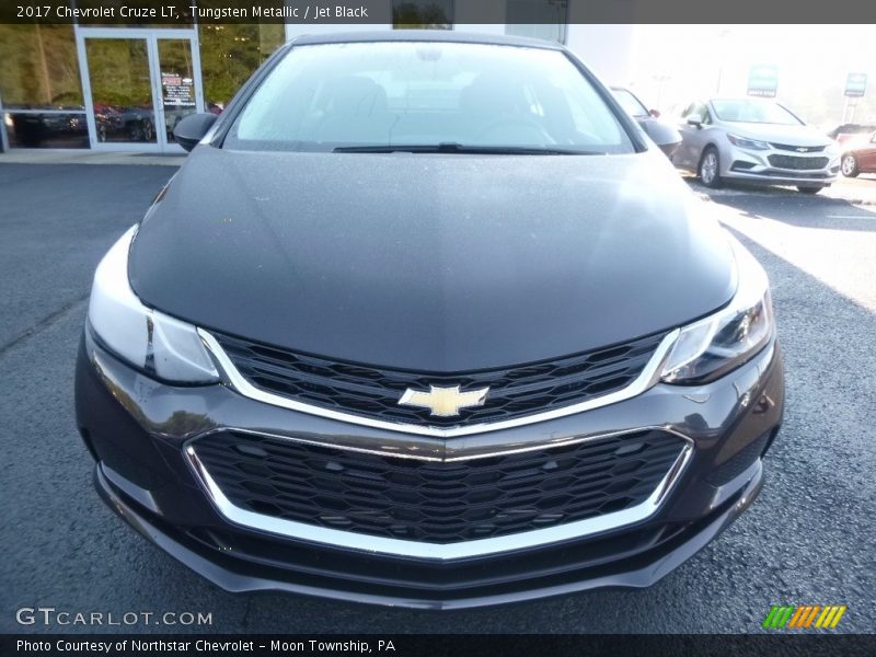 Tungsten Metallic / Jet Black 2017 Chevrolet Cruze LT