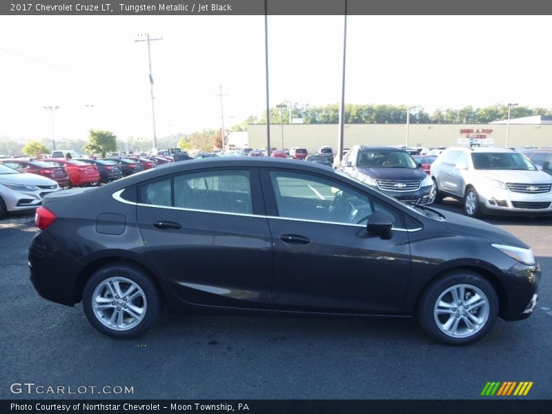 Tungsten Metallic / Jet Black 2017 Chevrolet Cruze LT