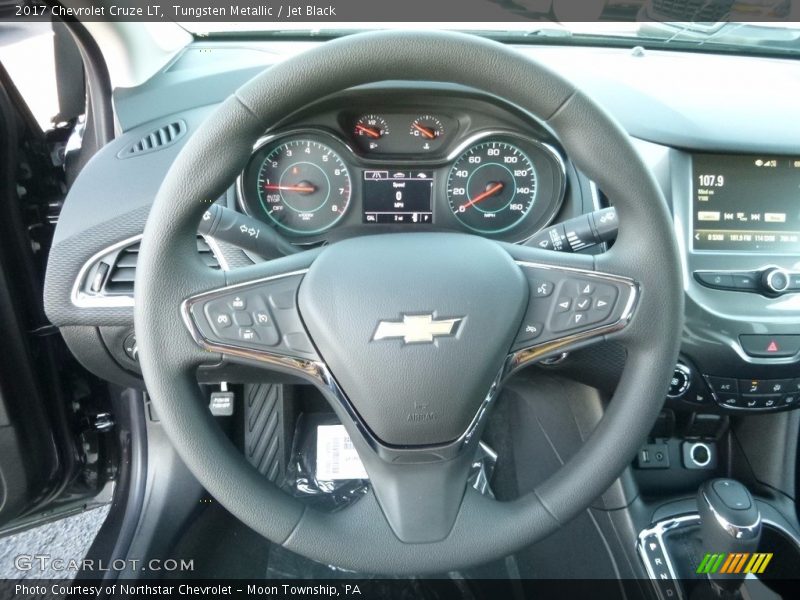 Tungsten Metallic / Jet Black 2017 Chevrolet Cruze LT