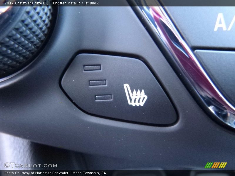 Tungsten Metallic / Jet Black 2017 Chevrolet Cruze LT