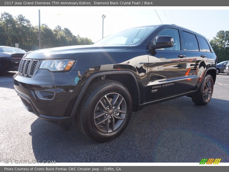 Front 3/4 View of 2017 Grand Cherokee 75th Annivesary Edition