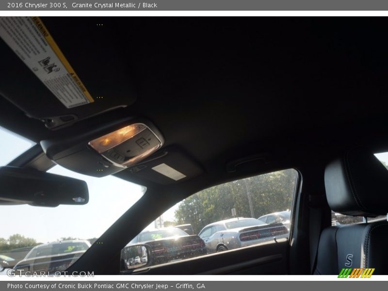 Granite Crystal Metallic / Black 2016 Chrysler 300 S