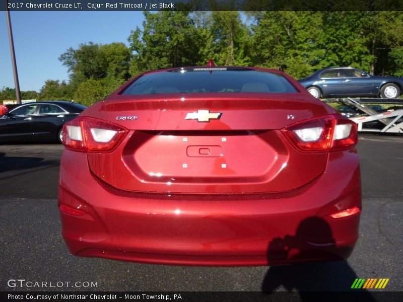 Cajun Red Tintcoat / Jet Black 2017 Chevrolet Cruze LT