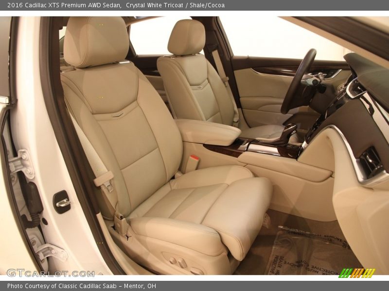 Crystal White Tricoat / Shale/Cocoa 2016 Cadillac XTS Premium AWD Sedan