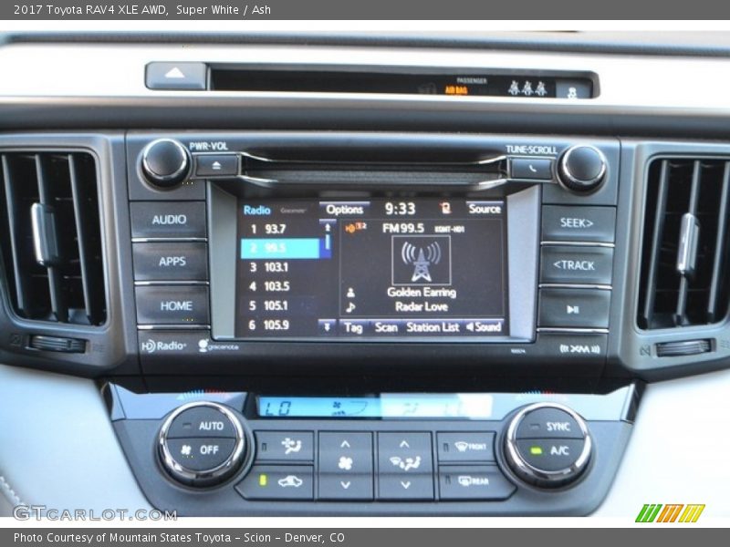 Super White / Ash 2017 Toyota RAV4 XLE AWD