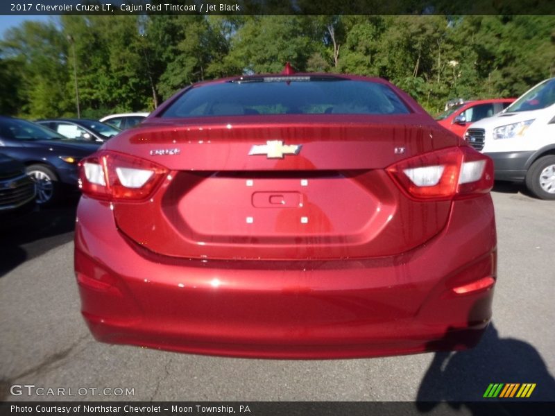 Cajun Red Tintcoat / Jet Black 2017 Chevrolet Cruze LT