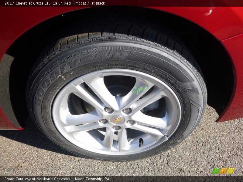 Cajun Red Tintcoat / Jet Black 2017 Chevrolet Cruze LT