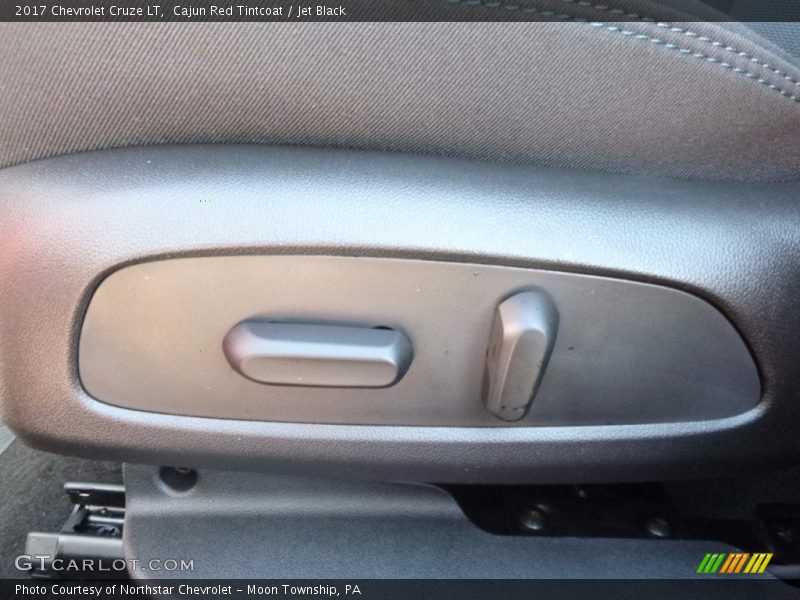 Cajun Red Tintcoat / Jet Black 2017 Chevrolet Cruze LT