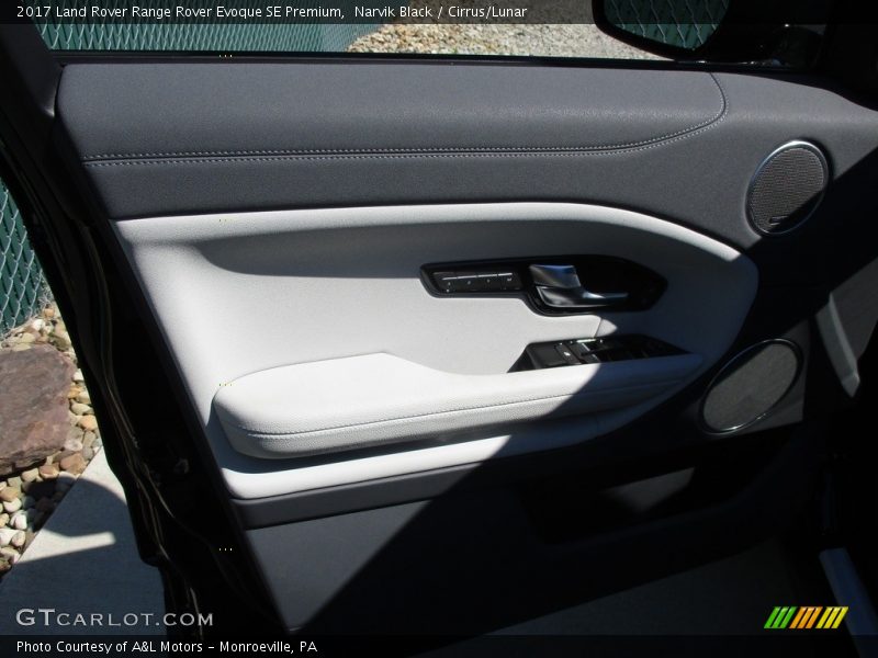 Narvik Black / Cirrus/Lunar 2017 Land Rover Range Rover Evoque SE Premium
