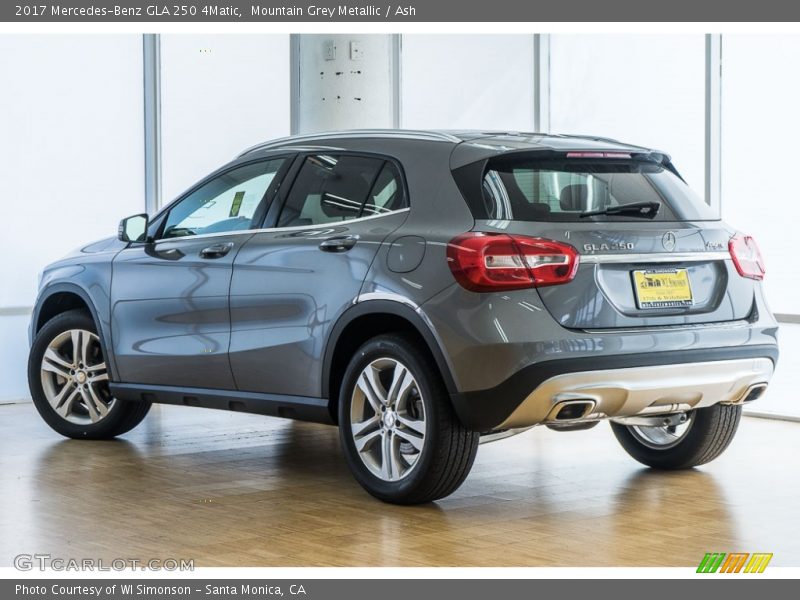 Mountain Grey Metallic / Ash 2017 Mercedes-Benz GLA 250 4Matic