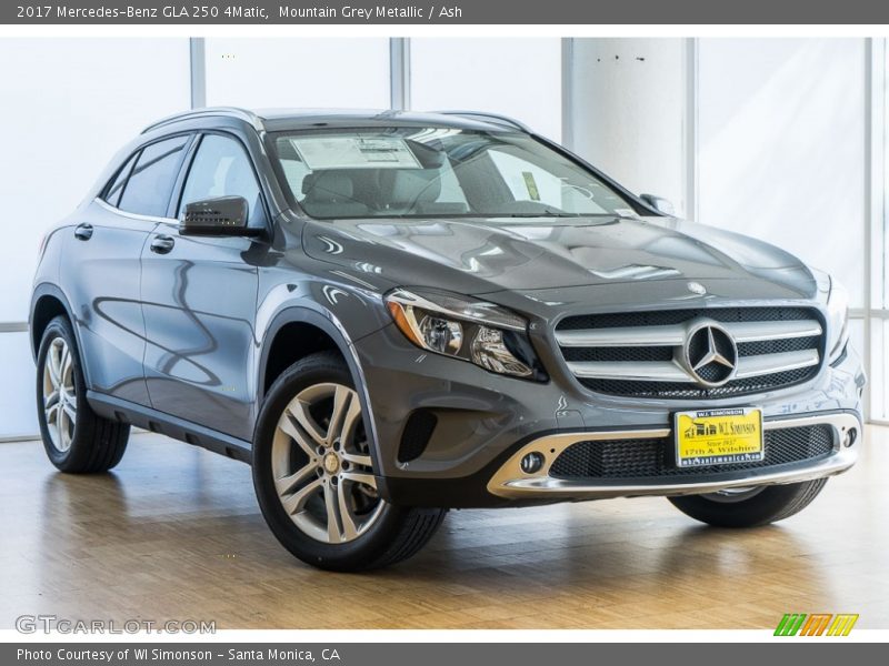 Mountain Grey Metallic / Ash 2017 Mercedes-Benz GLA 250 4Matic