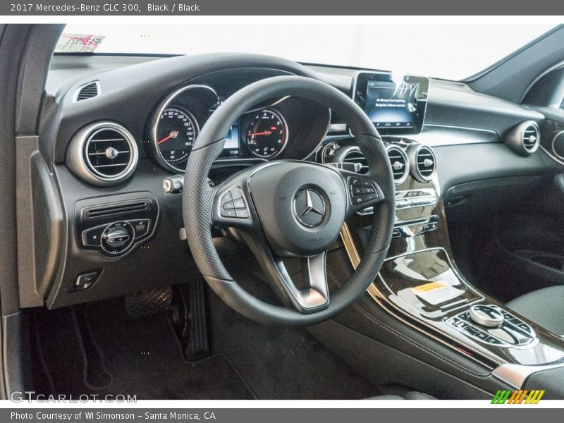 Black / Black 2017 Mercedes-Benz GLC 300