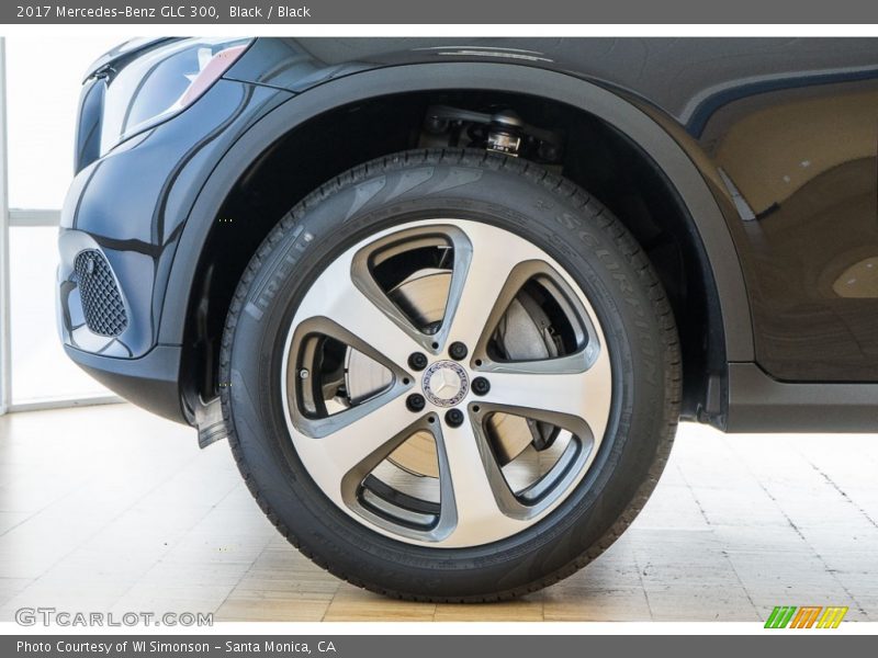 Black / Black 2017 Mercedes-Benz GLC 300