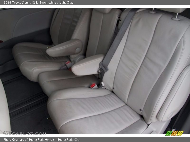 Super White / Light Gray 2014 Toyota Sienna XLE