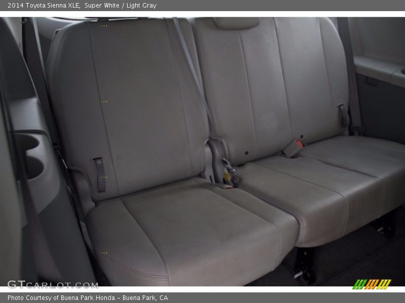 Super White / Light Gray 2014 Toyota Sienna XLE