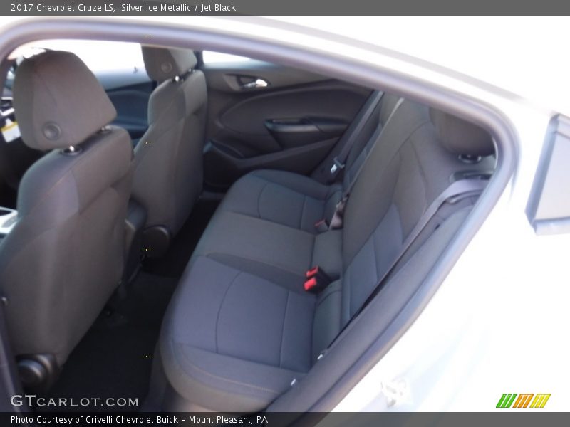 Silver Ice Metallic / Jet Black 2017 Chevrolet Cruze LS