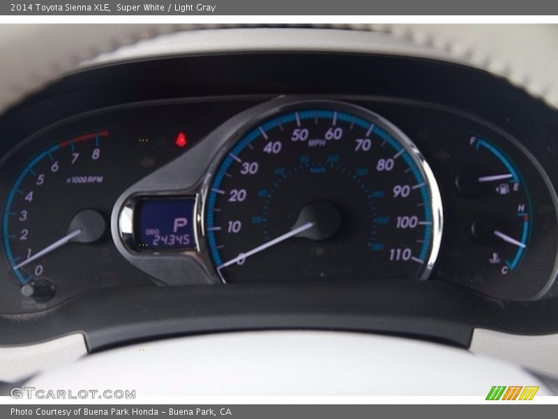 Super White / Light Gray 2014 Toyota Sienna XLE
