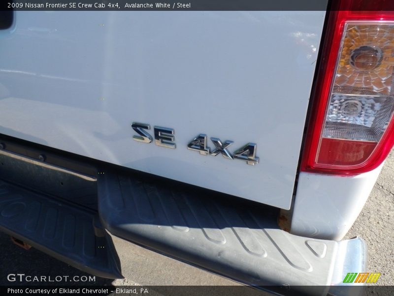 Avalanche White / Steel 2009 Nissan Frontier SE Crew Cab 4x4