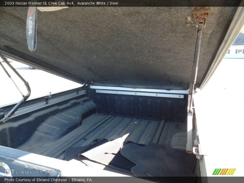 Avalanche White / Steel 2009 Nissan Frontier SE Crew Cab 4x4