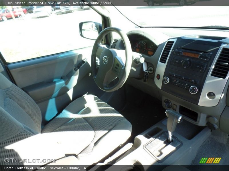 Avalanche White / Steel 2009 Nissan Frontier SE Crew Cab 4x4