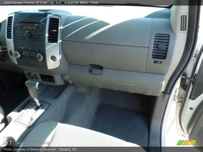 Avalanche White / Steel 2009 Nissan Frontier SE Crew Cab 4x4