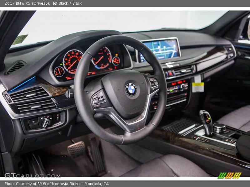 Jet Black / Black 2017 BMW X5 sDrive35i