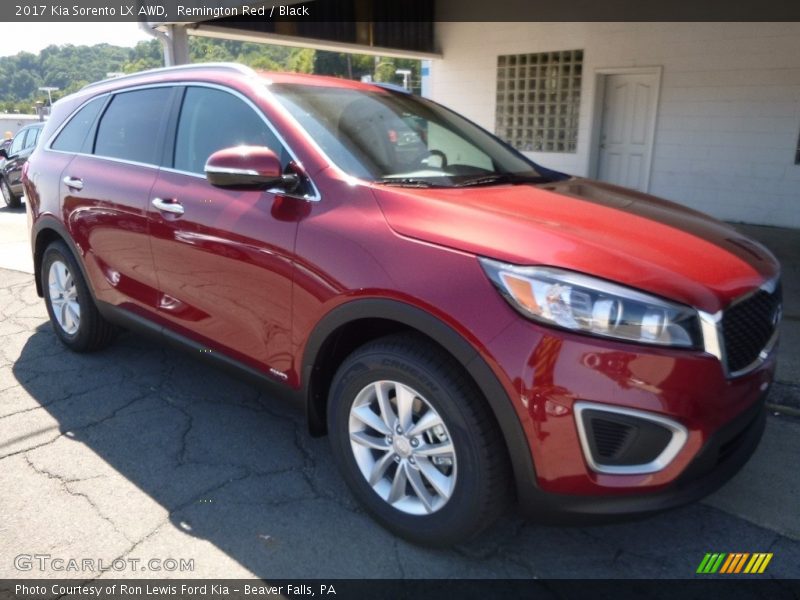 Front 3/4 View of 2017 Sorento LX AWD