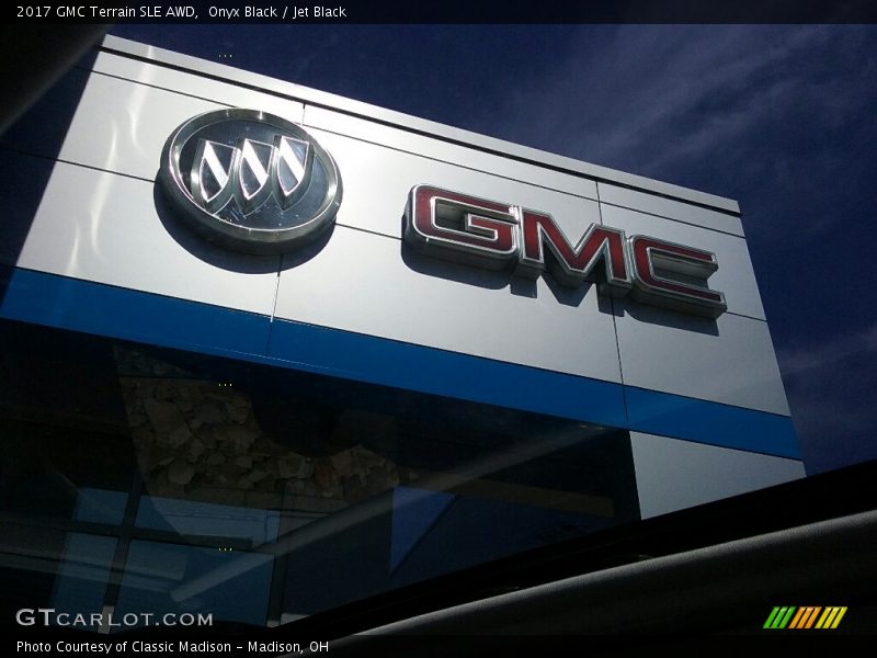 Onyx Black / Jet Black 2017 GMC Terrain SLE AWD