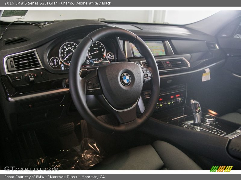 Alpine White / Black 2016 BMW 5 Series 535i Gran Turismo