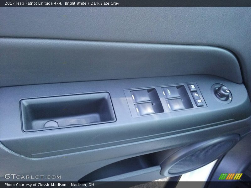 Bright White / Dark Slate Gray 2017 Jeep Patriot Latitude 4x4