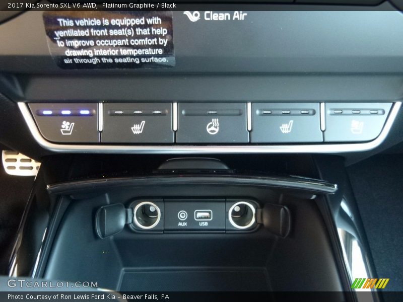 Controls of 2017 Sorento SXL V6 AWD