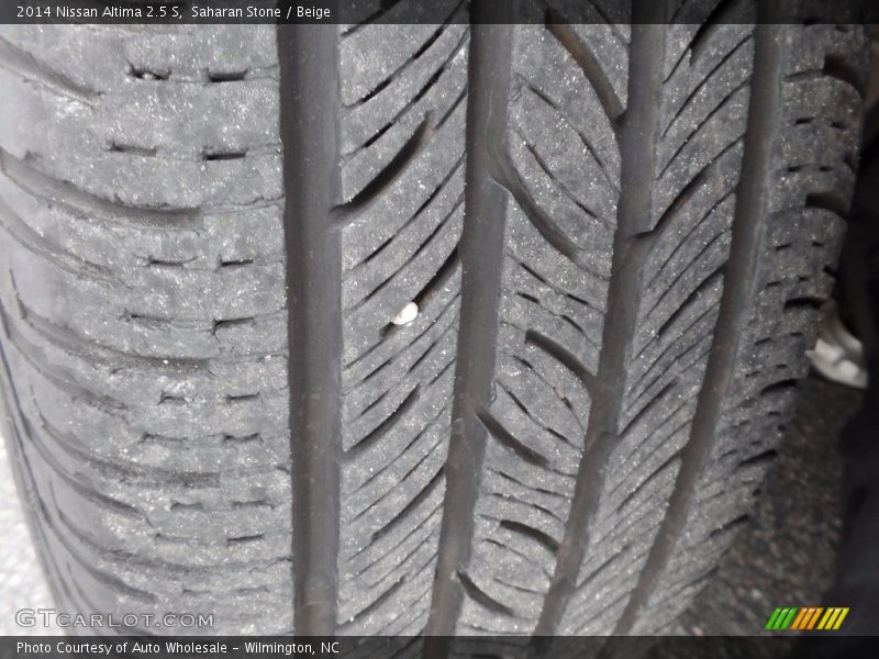 Saharan Stone / Beige 2014 Nissan Altima 2.5 S