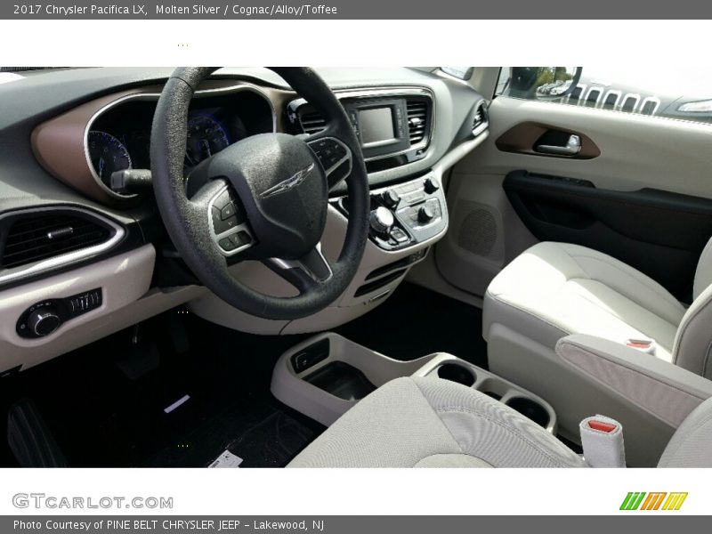 Molten Silver / Cognac/Alloy/Toffee 2017 Chrysler Pacifica LX