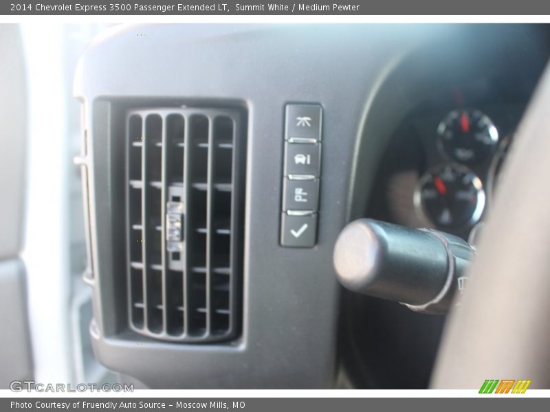 Summit White / Medium Pewter 2014 Chevrolet Express 3500 Passenger Extended LT