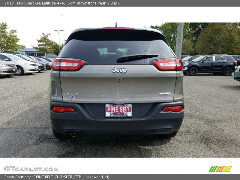 Light Brownstone Pearl / Black 2017 Jeep Cherokee Latitude 4x4
