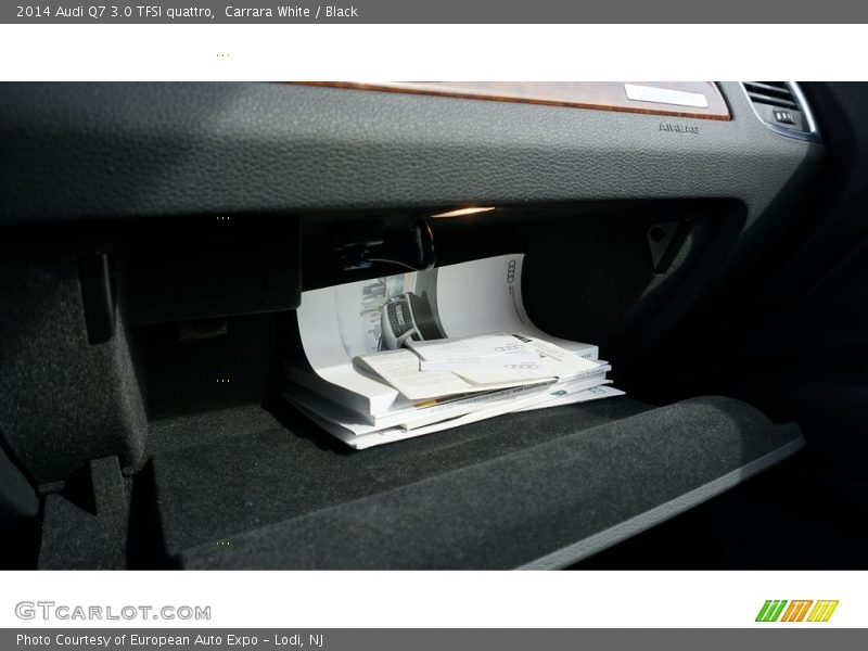 Carrara White / Black 2014 Audi Q7 3.0 TFSI quattro