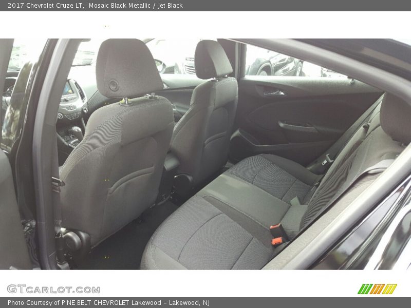 Mosaic Black Metallic / Jet Black 2017 Chevrolet Cruze LT