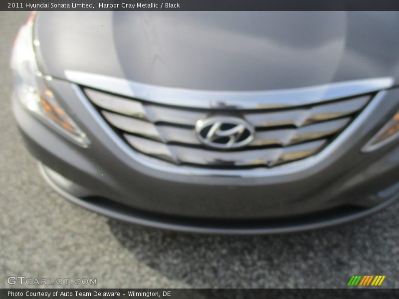 Harbor Gray Metallic / Black 2011 Hyundai Sonata Limited