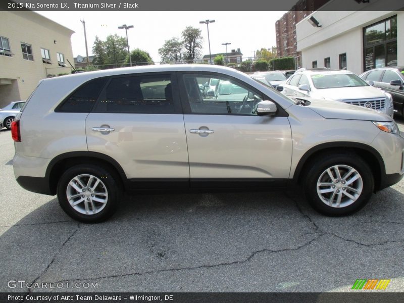 Titanium Silver / Black 2015 Kia Sorento LX