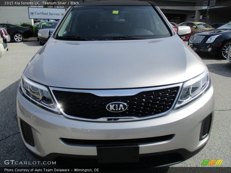 Titanium Silver / Black 2015 Kia Sorento LX
