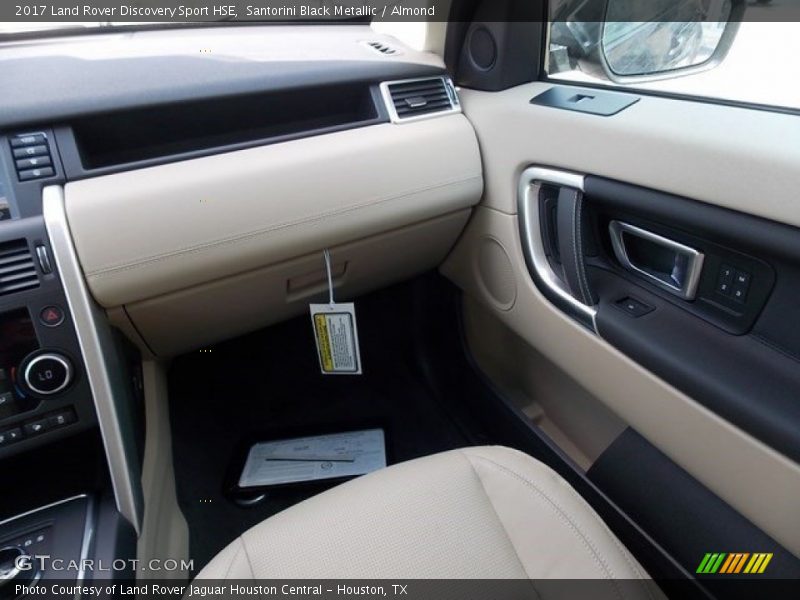 Santorini Black Metallic / Almond 2017 Land Rover Discovery Sport HSE